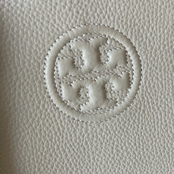 Tory Burch Marion bag. - Picture 2 of 12